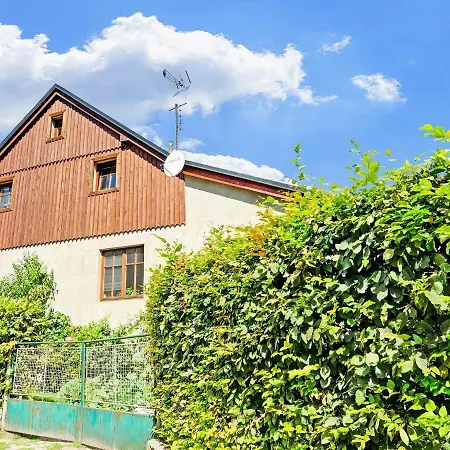 Lavish Near Area In Holiday home *