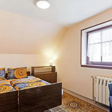 Lavish Near Area In Holiday home
